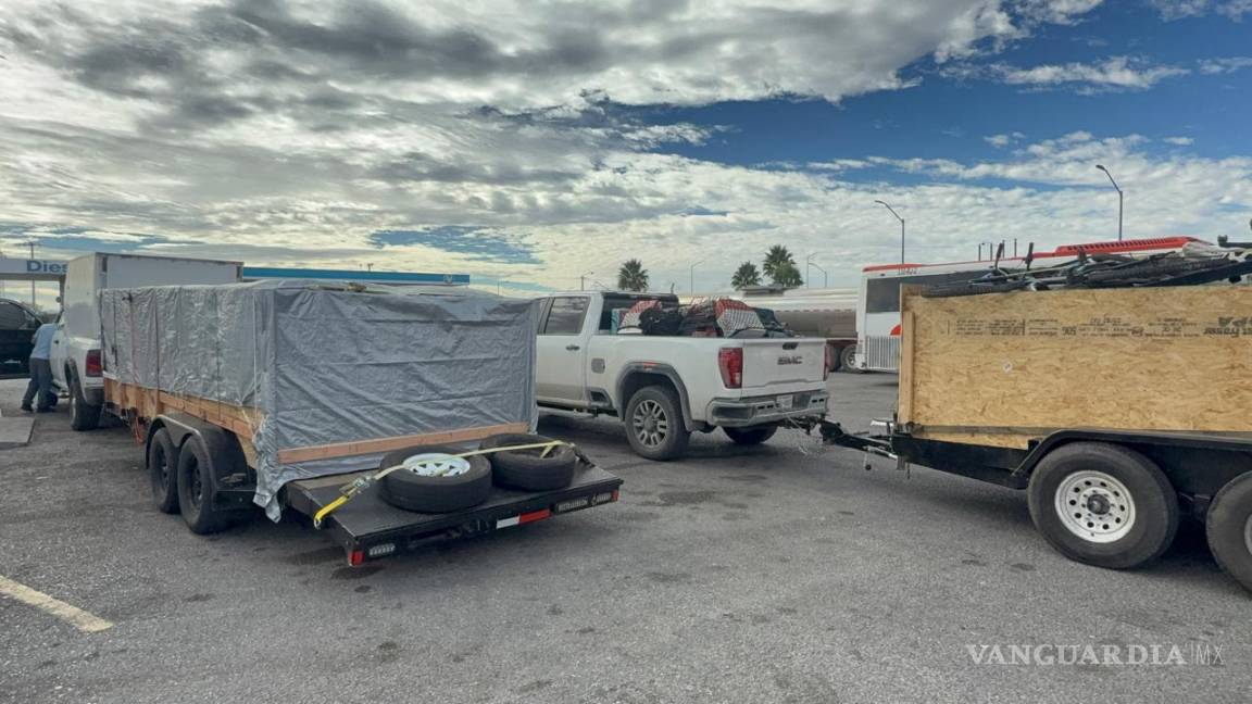 $!Más de 3 mil 100 vehículos circularán por la carretera federal 57, una de las principales rutas de tránsito para connacionales que regresan a México en temporada decembrina.