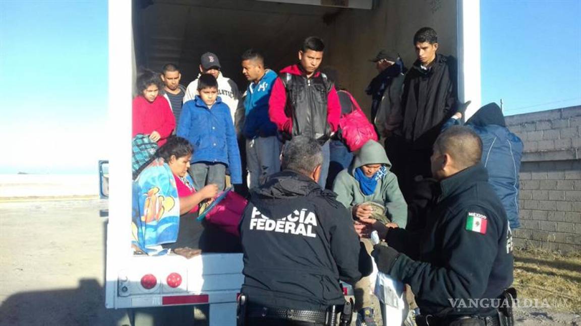 El 42.2 % de los migrantes que atraviesan México sufren robos en su camino: CNDH