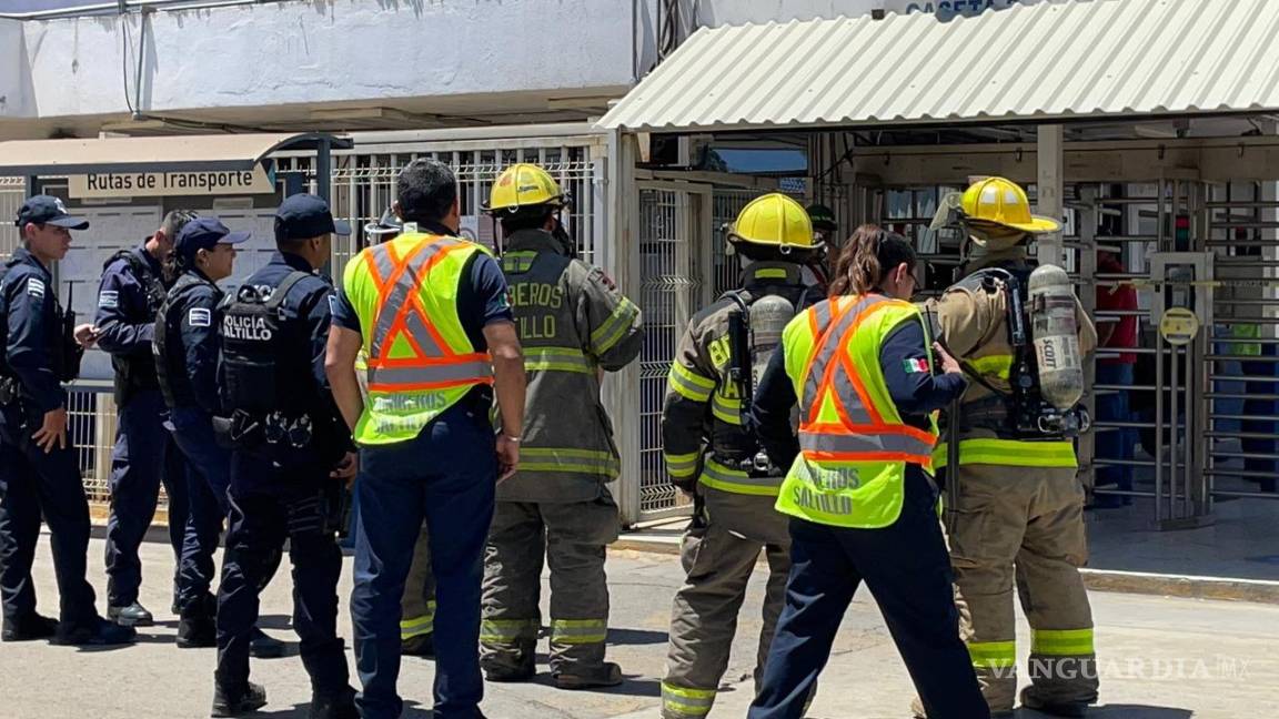 $!Se informó a los bomberos que la empresa había activado el protocolo de seguridad en el área de colectores y que todo estaba bajo control.