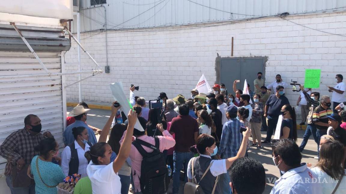 Provocan zafarrancho las manifestaciones en contra y a favor de AMLO en Torreón