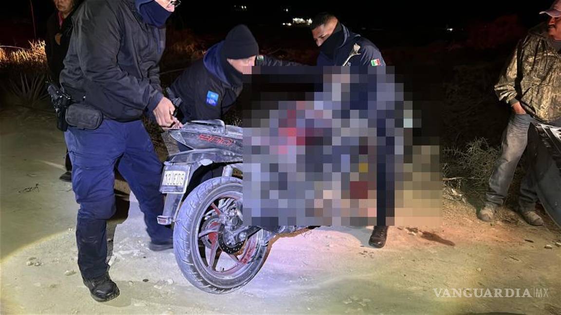 $!La motocicleta quedó siniestrada tras salirse del camino en una curva del antiguo tramo General Cepeda–Palma Gorda.