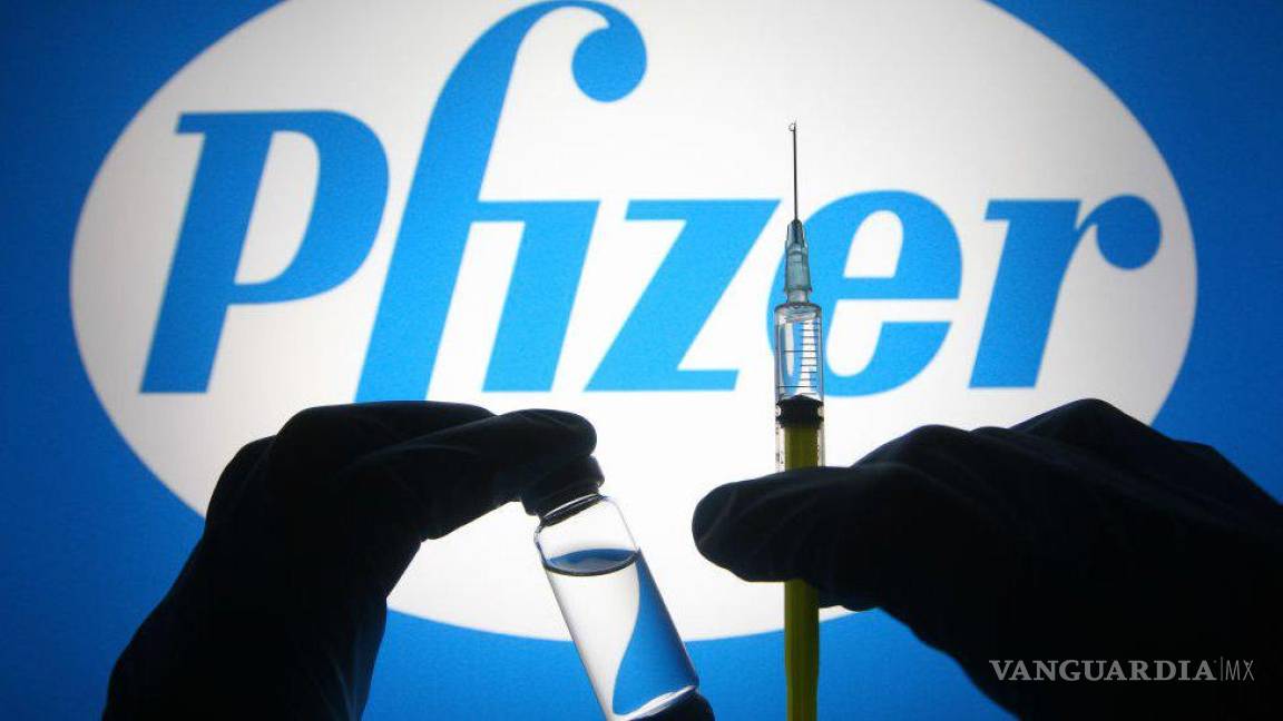 Hombre asegura que Pfizer modificó ‘en secreto’ la fórmula de su vacuna COVID-19 para niños