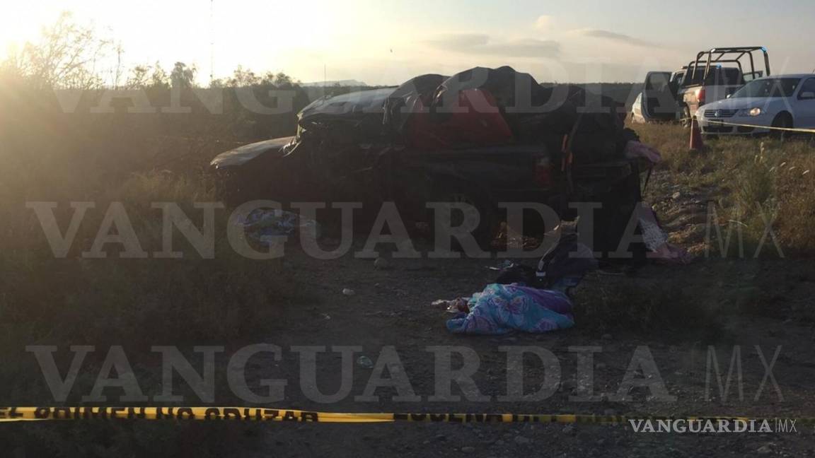 Mueren mujer y bebé de 20 días de nacido tras accidente en carretera Saltillo- Monclova