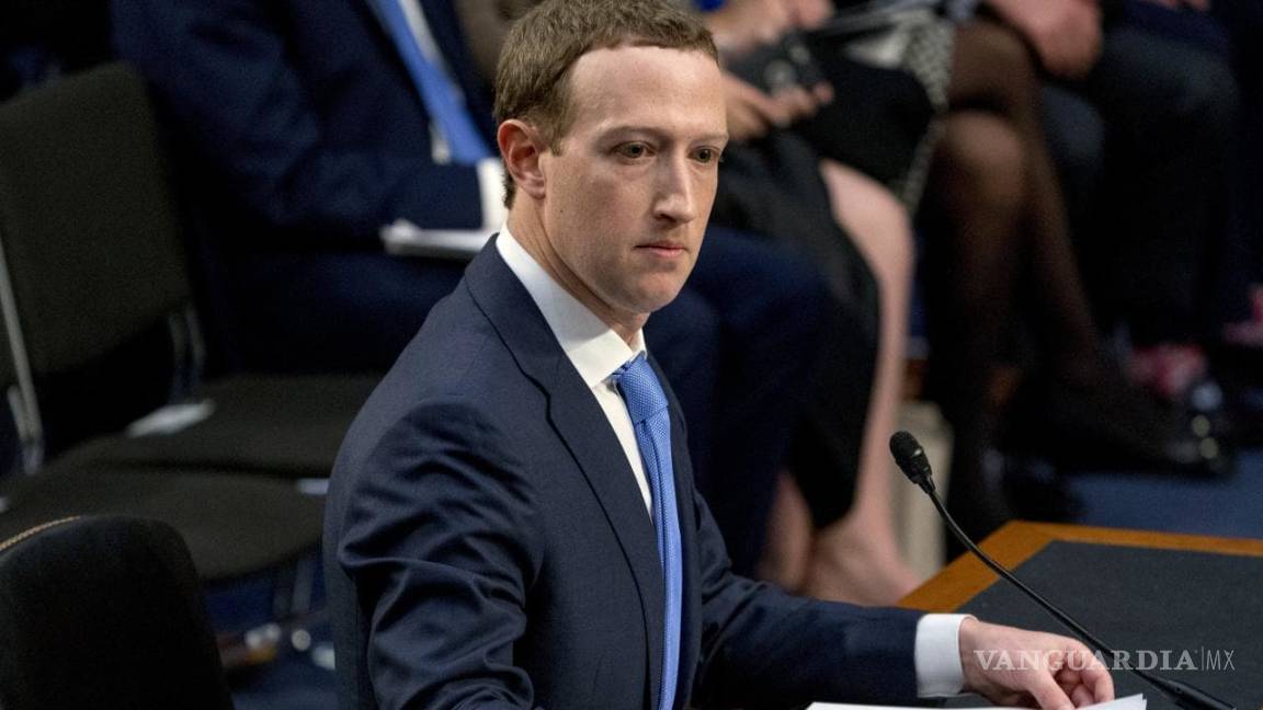 Asegura Mark Zuckerberg que una presidencia de Elizabeth Warren 'apestaría' para Facebook, revelan audio filtrado