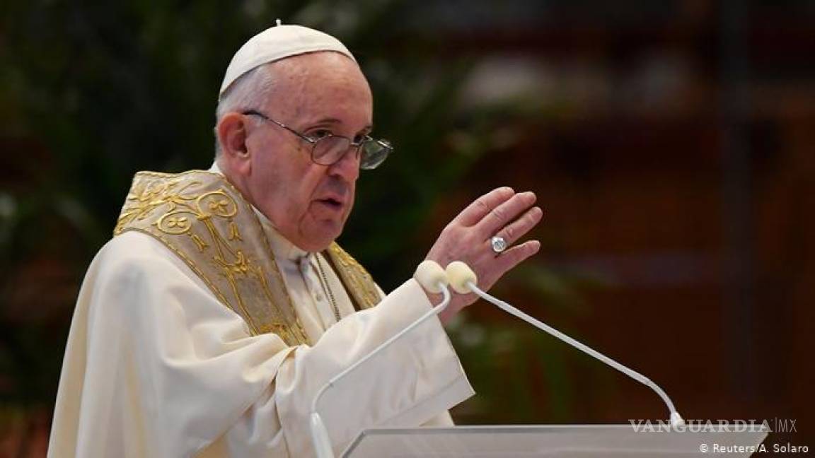 Papa Francisco no presidirá la misa de fin de año por una 'dolorosa ciática'