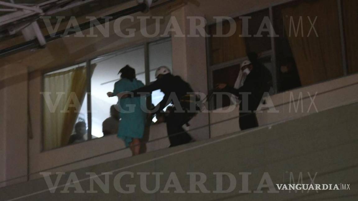 $!Los esfuerzos coordinados de las autoridades permitieron el rescate de la suicida