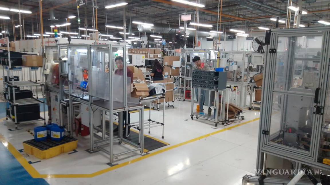 Cae producción de industria manufacturera en enero; hila dos meses a la baja