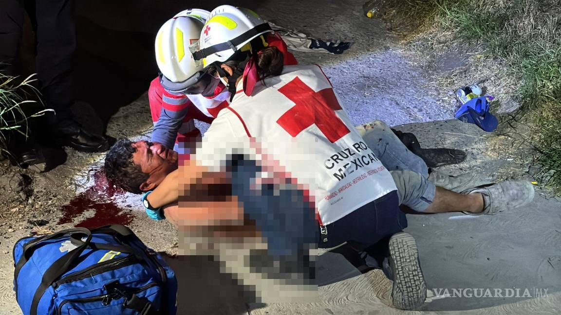 $!Los socorristas trasladaron al lesionado al Hospital General para su atención médica.