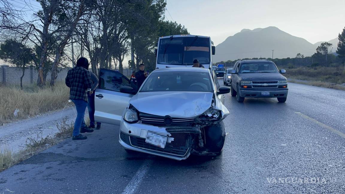 Choque en cadena genera caos vial en la Saltillo-Zacatecas