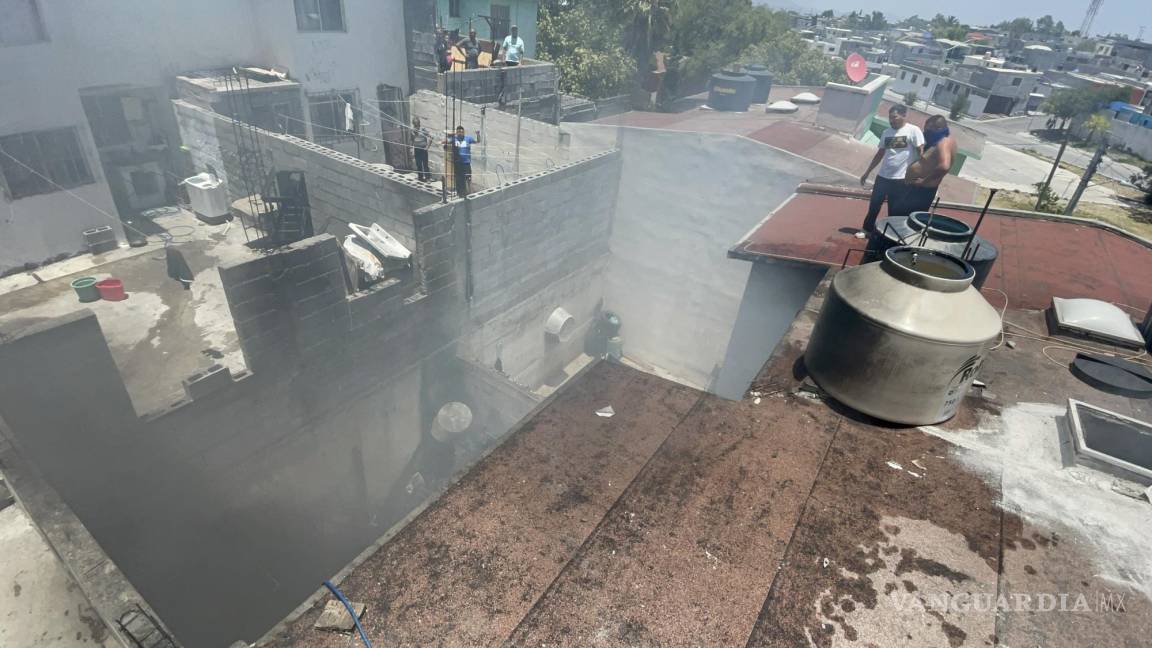 Se quema su casa al estar cocinando en la colonia Berrueto, en Saltillo