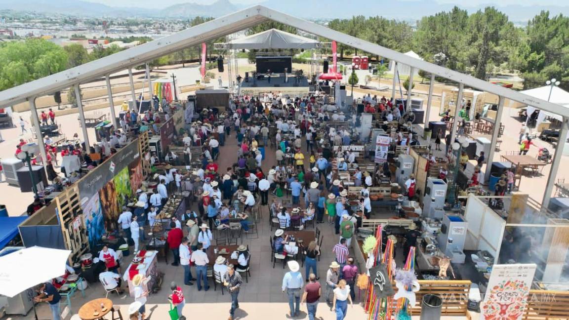 $!Cerca de mil 500 personas, a lo largo del día, degustaron los platillos.