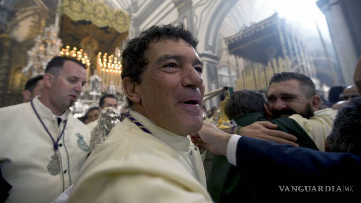 Antonio Banderas pasa Semana Santa en Málaga junto a su hija Stella