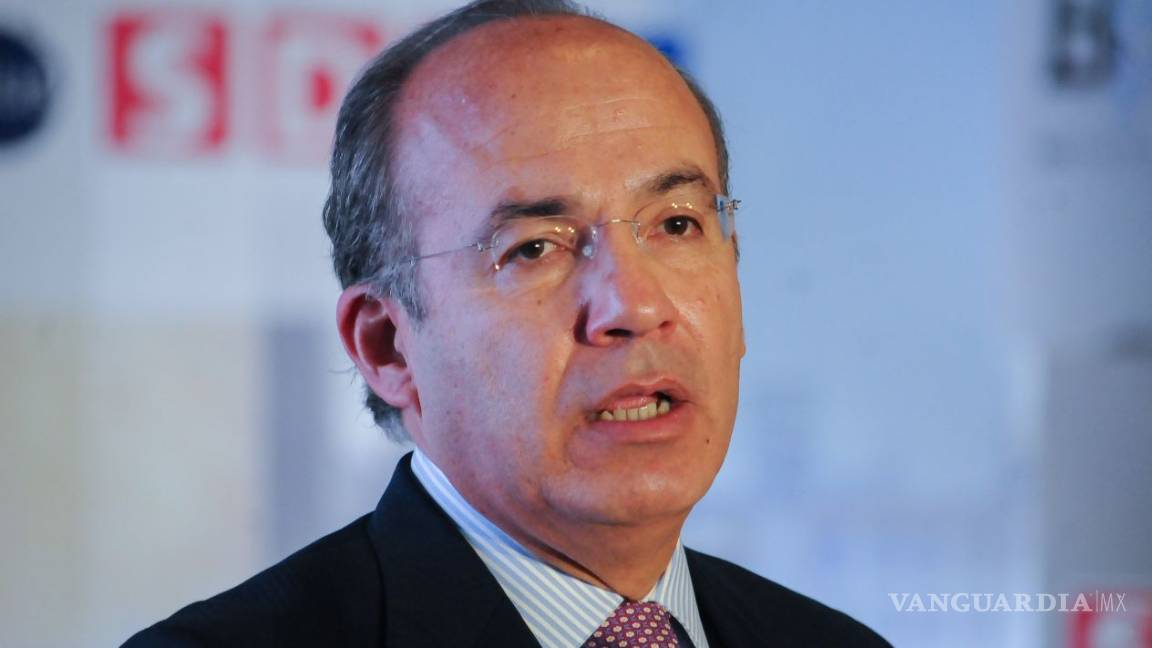 Felipe Calderón aplaude convocatoria a nueva 'marcha fifí' contra AMLO