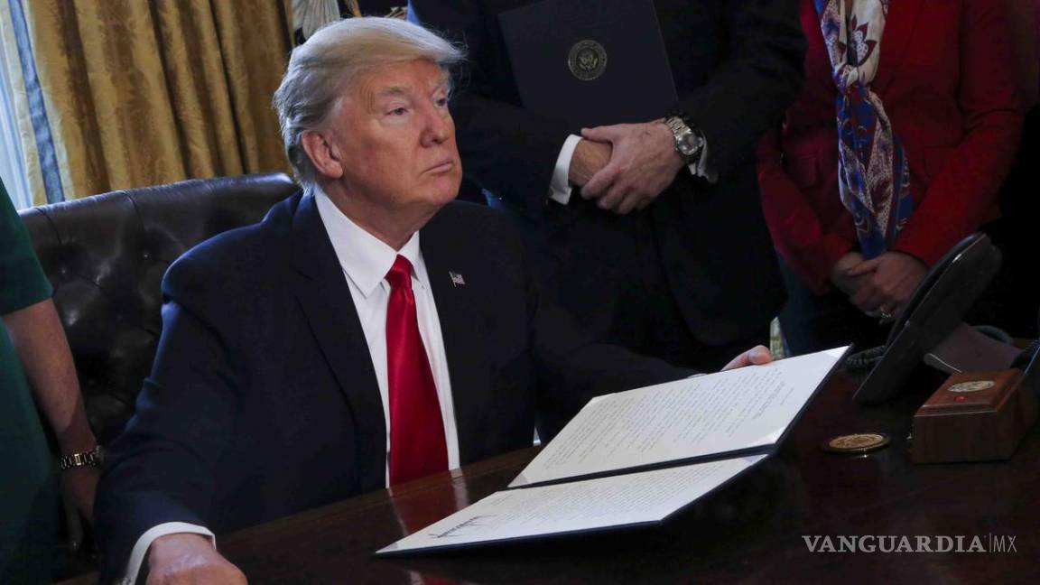 $!‘EU queda débil sin el veto migratorio’, advierte Donald Trump