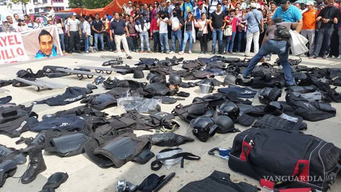 Desarman en Chiapas a Policía Federal