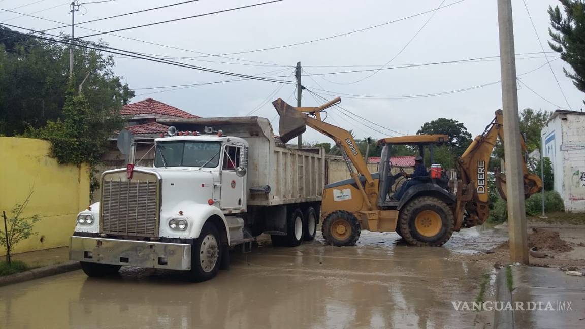 30 toneladas de cacharros han dejado las lluvias en Piedras Negras; listas cuadrillas para fumigar
