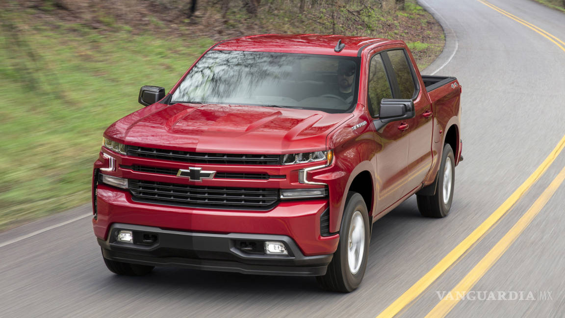 GM retira 640 camionetas por problemas con cinturones