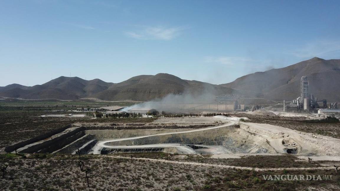 Se registra incendio en planta Holcim de la carretera Monterrey-Saltillo