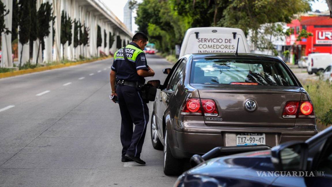 Policías municipales confunden a ministeriales y se enfrentan en Puebla, hay 3 muertos