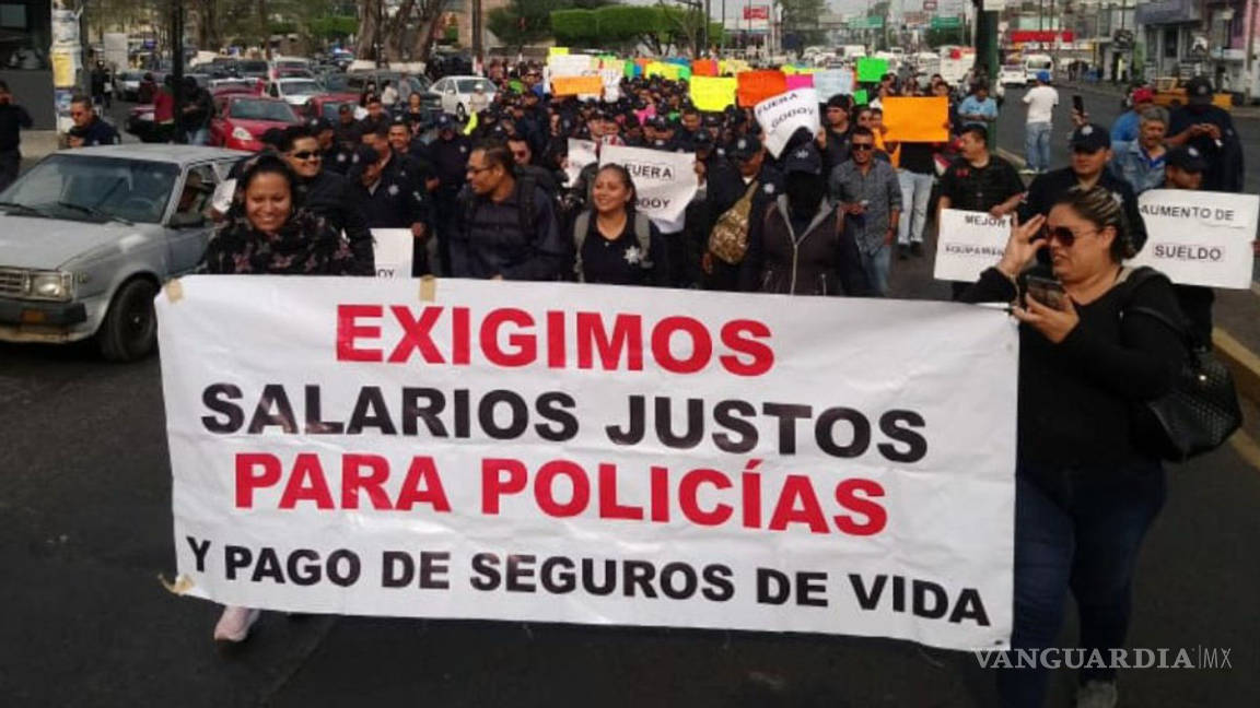 En paro 5 mil policías estatales de Michoacán, exigen renuncie el secretario de seguridad