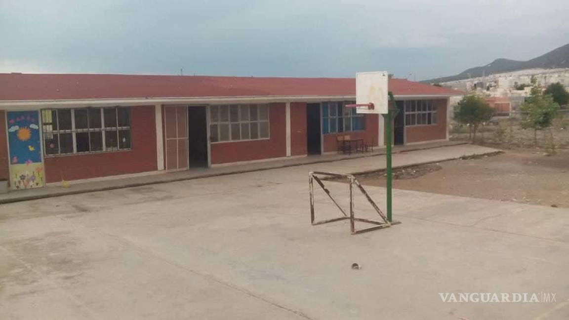 Saltillo: preocupa seguridad de estudiantes por falta de alumbrado y bardas en escuelas