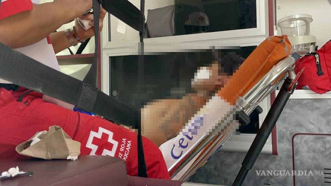 $!Las lesiones de Anastasio fueron atendidas en el lugar por socorristas antes de su traslado al hospital.