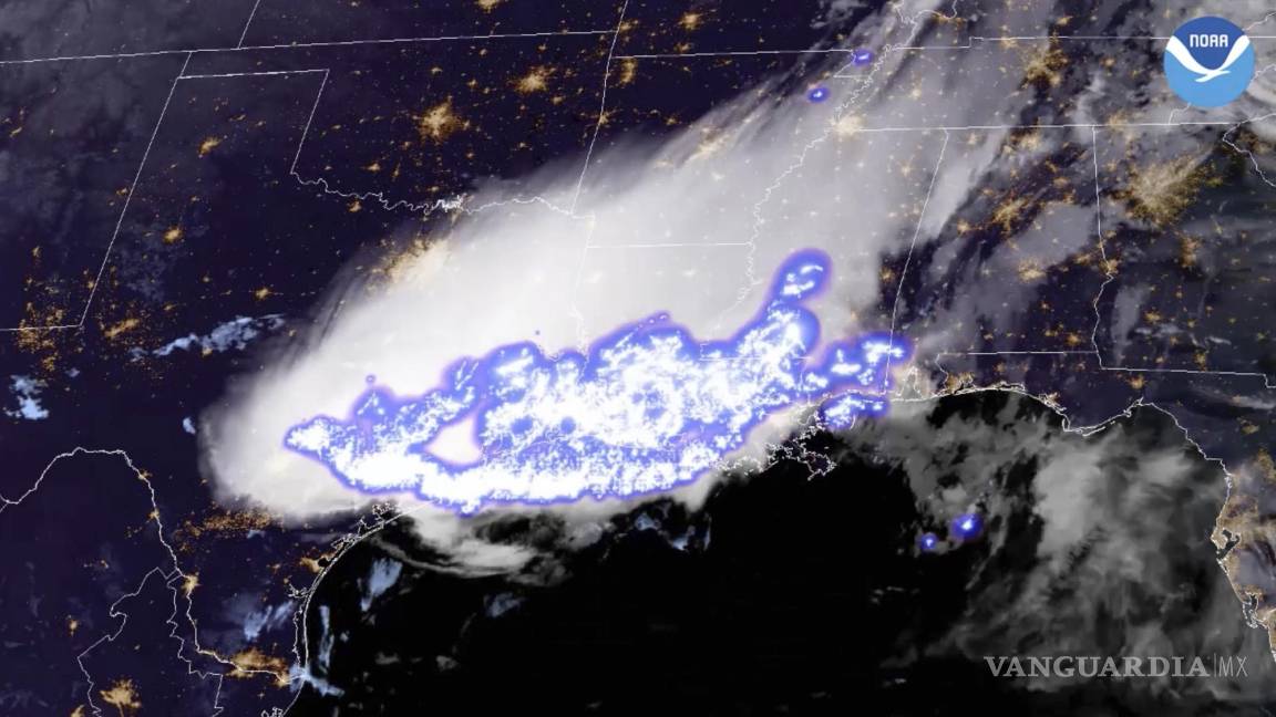 $!Se muestra un complejo de tormentas eléctricas que contiene el rayo que ha cubierto la mayor extensión de territorio.