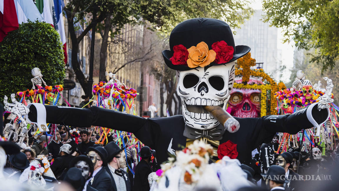 Estima Sheinbaum más de 2 millones de asistentes al desfile de Día de Muertos de CDMX
