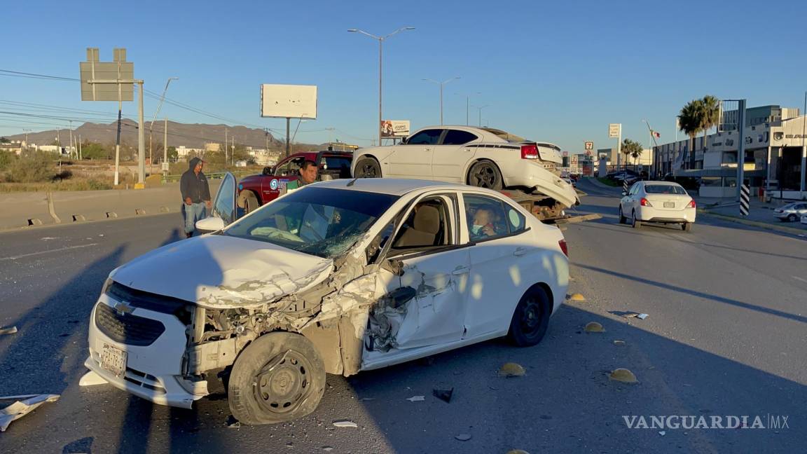 Tres personas resultaron lesionadas en un percance vial al norte de Saltillo