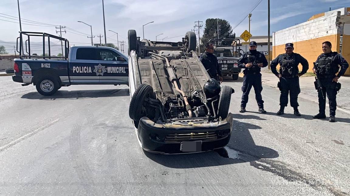 Detienen a joven por robo de auto, persecución y volcadura en Saltillo; quería presumir a su amiga