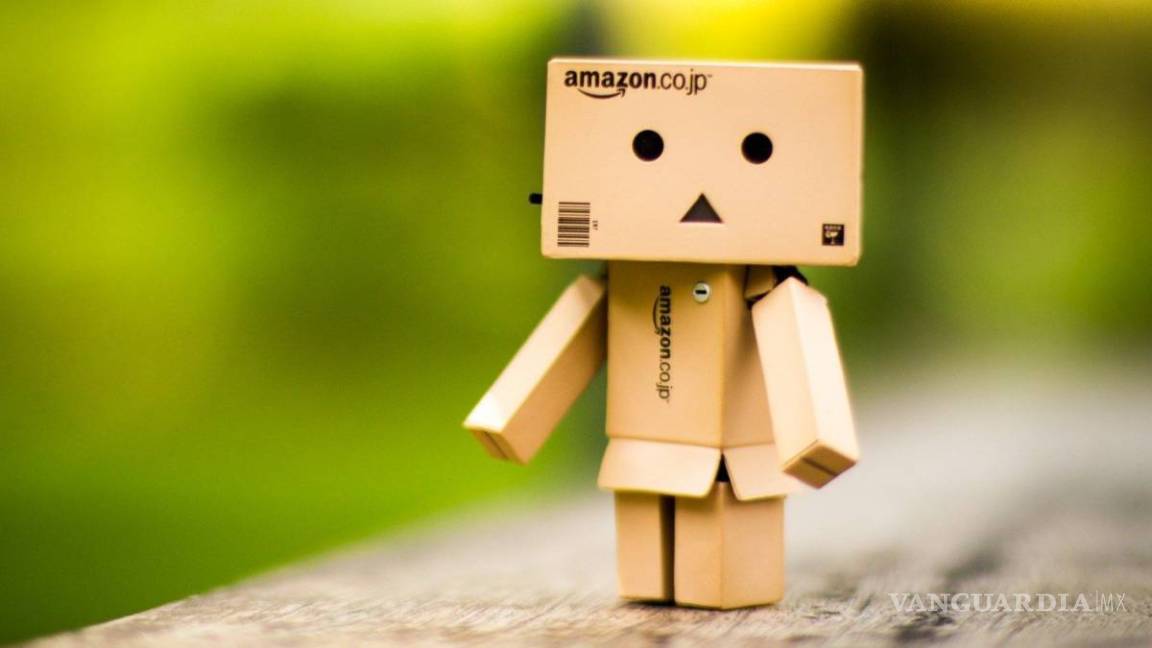 Amazon sustituye a sus trabajadores por robots para empacar pedidos