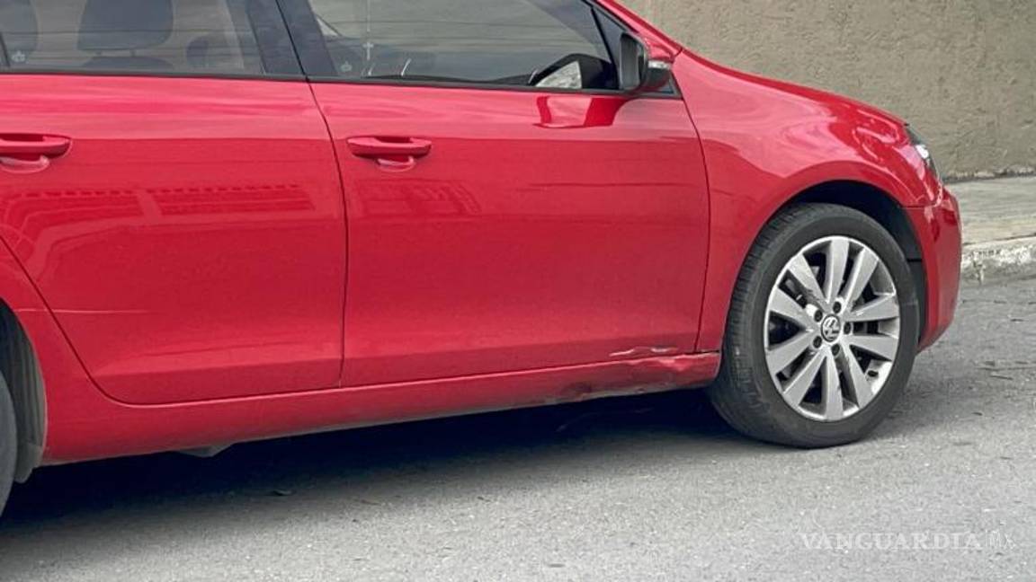 $!El automóvil involucrado circulaba con vía libre cuando ocurrió el percance.