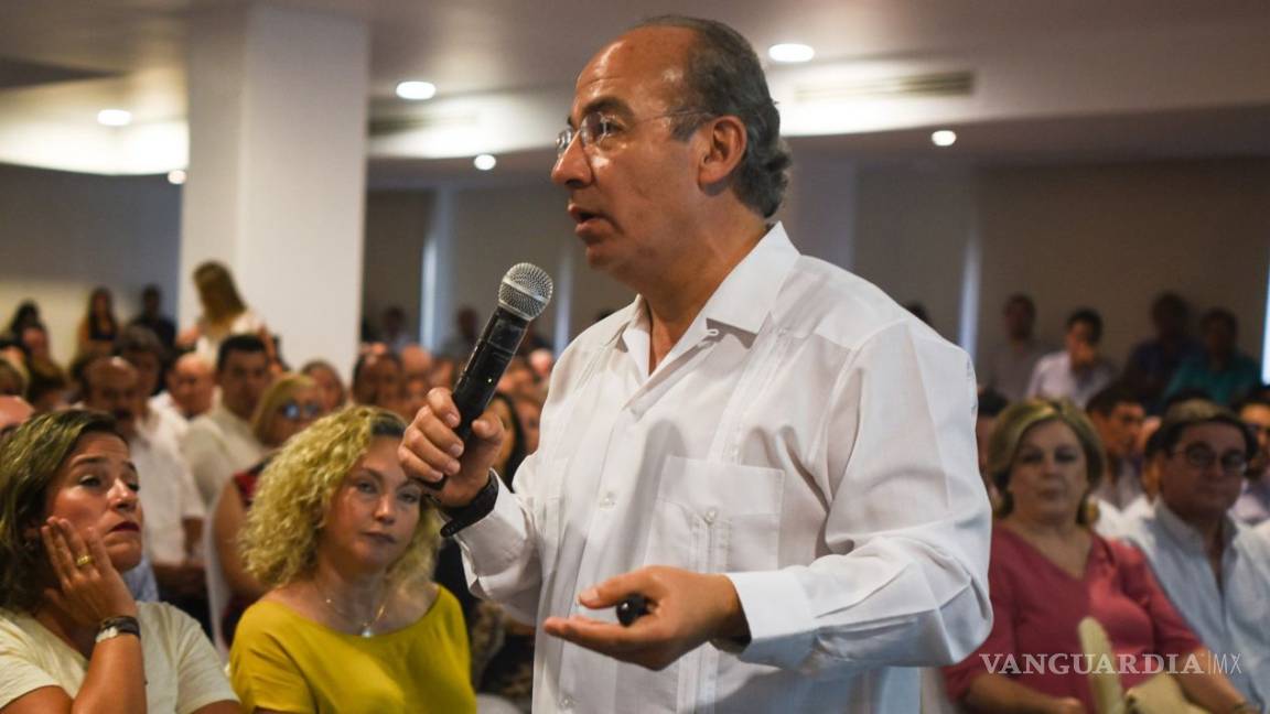 Felipe Calderón prepara publicación de su libro ‘Decisiones difíciles’