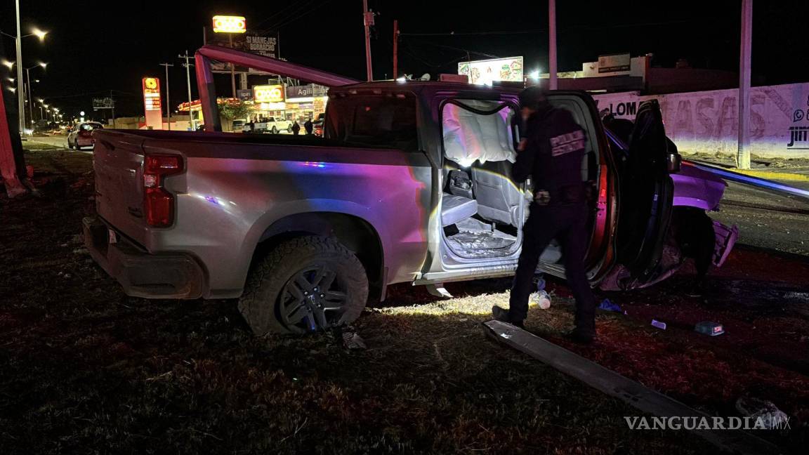 $!Se montó una guardia para supervisar los trabajos de retiro de las estructuras dañadas mientras se investigaba el accidente.