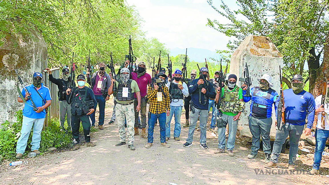 En 4 municipios de Michoacán, buscan su seguridad jornaleros armados