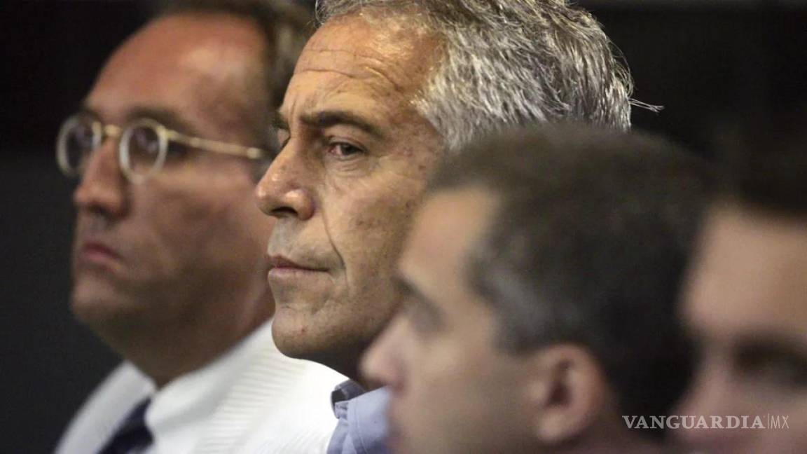 $!Epstein en 2018 fue acusado de delitos federales de tráfico sexual en Nueva York, tenía 66 años cuando se suicidó en una celda de la cárcel, en agosto de 2019