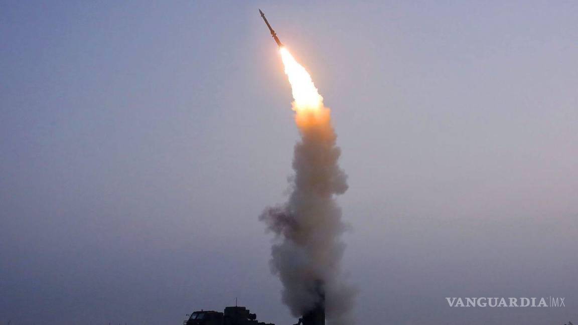 $!Seúl critica que Rusia lance cohetes norcoreanos contra Ucrania a manera de prueba.