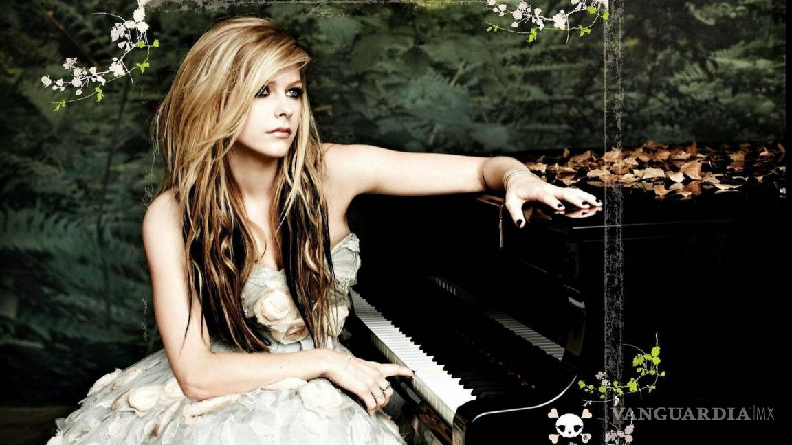 Avril Lavigne anuncia su regreso a la música