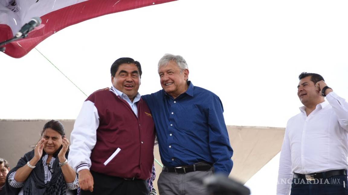 $!AMLO invitará a Miguel Barbosa a su equipo de trabajo