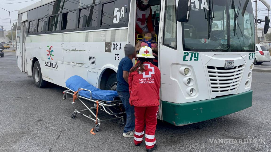 Choque entre camioneta y Ruta 5 A deja a pasajera lesionada al sur Saltillo