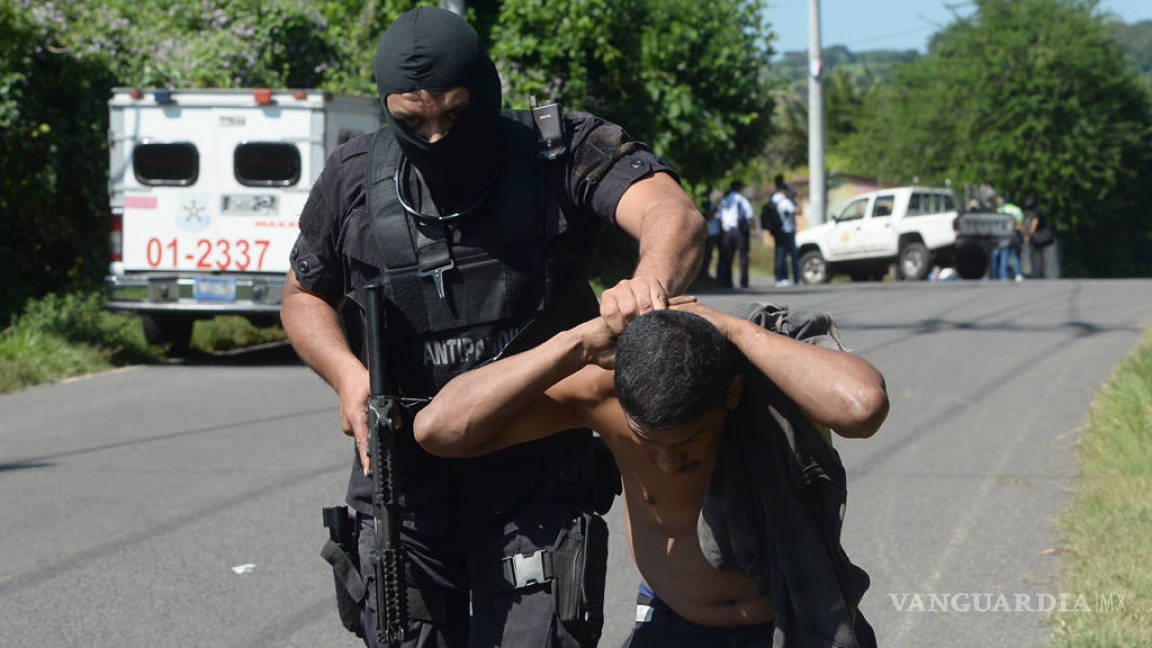 El Salvador: condenan a pandillero a 100 años de prisión