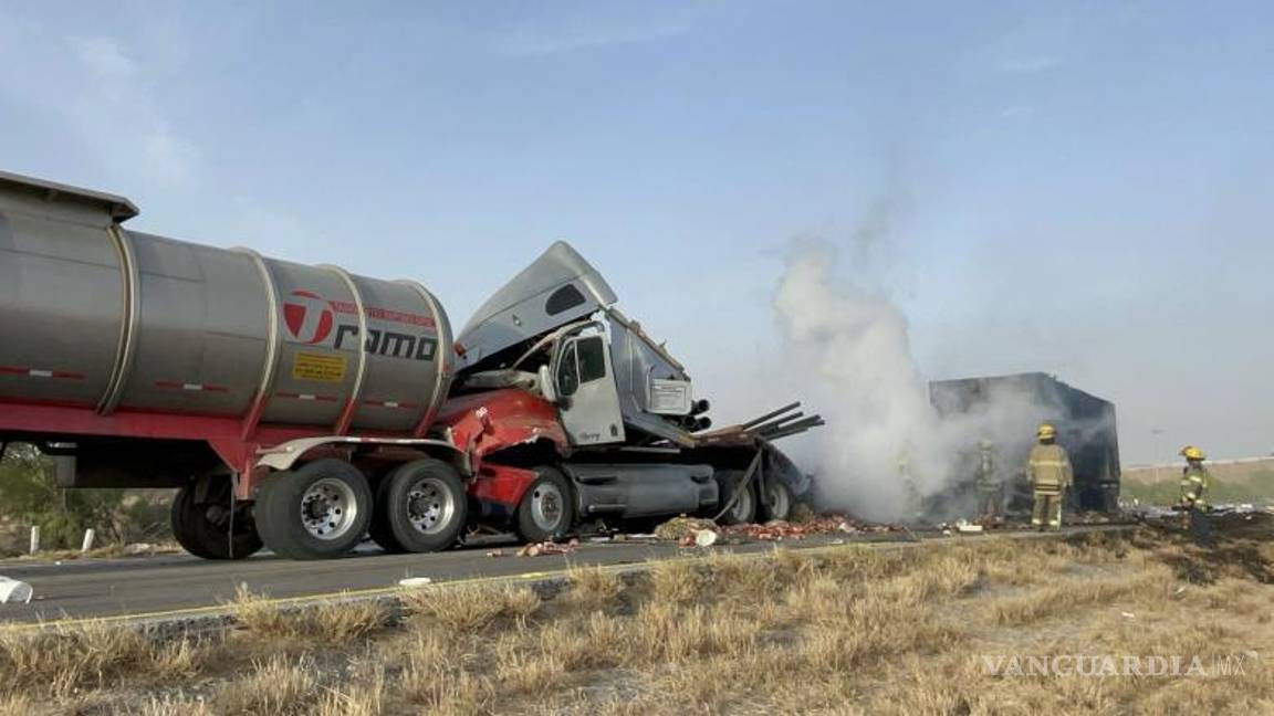 $!La cabina del operador responsable terminó completamente quemada.