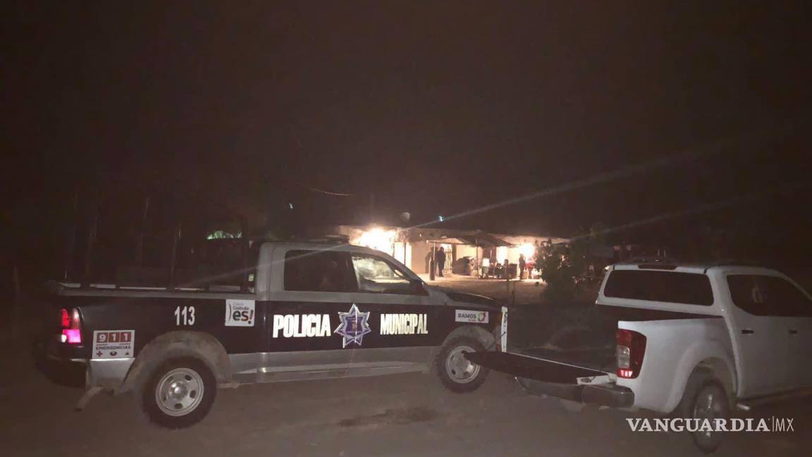 $!Dijeron que no sabían el por qué Carlos tomó la decisión de acabar con su existencia, pues no había dado indicio alguno de depresión o problema que le aquejara.