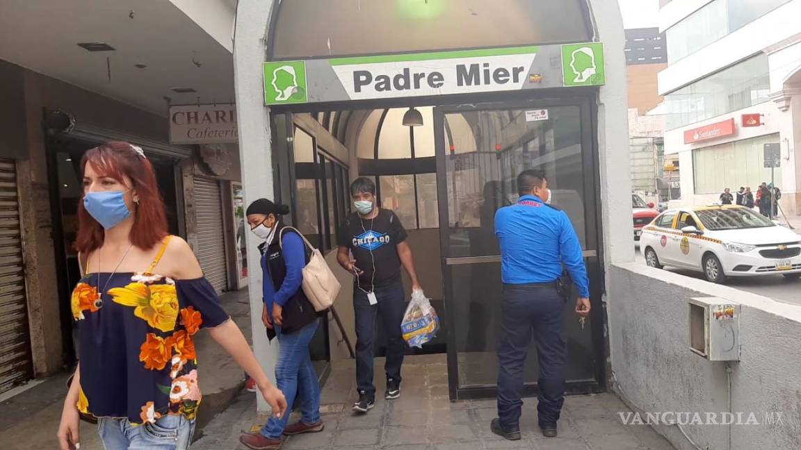 Causa caos recorte en los horarios del transporte público en Nuevo León