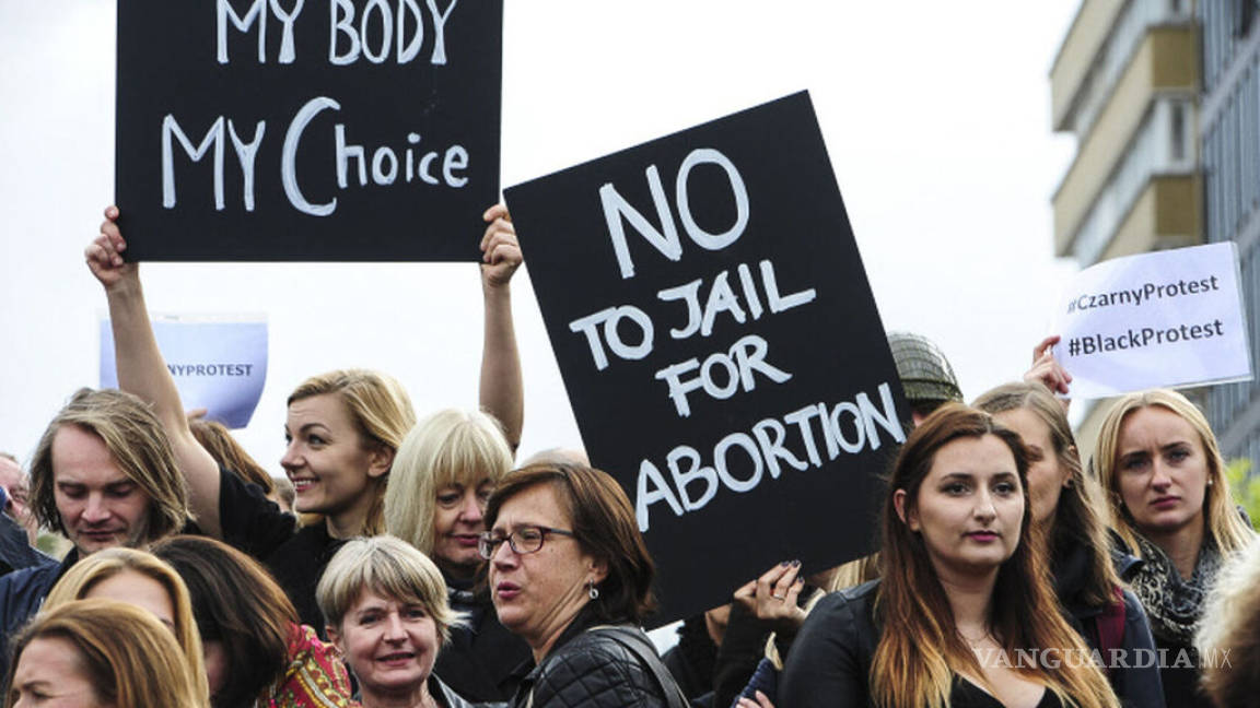 Prohíben abortos por defectos congénitos en Polonia