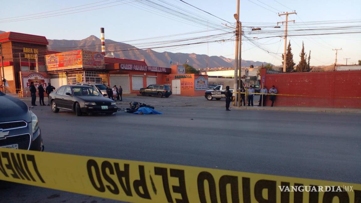 $!A pesar de que los presentes llamaron inmediato al 911, no se pudo salvar la vida del hombre.