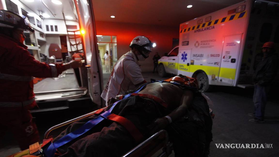 $!El afectado fue llevado al nosocomio reportado como grave.