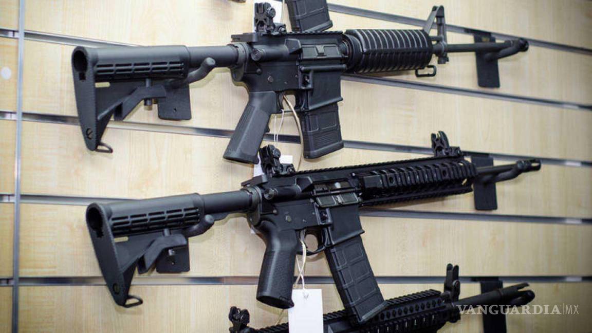 Asesino de Texas compró dos AR-15, rifle de asalto usado en las peores masacres de Estados Unidos
