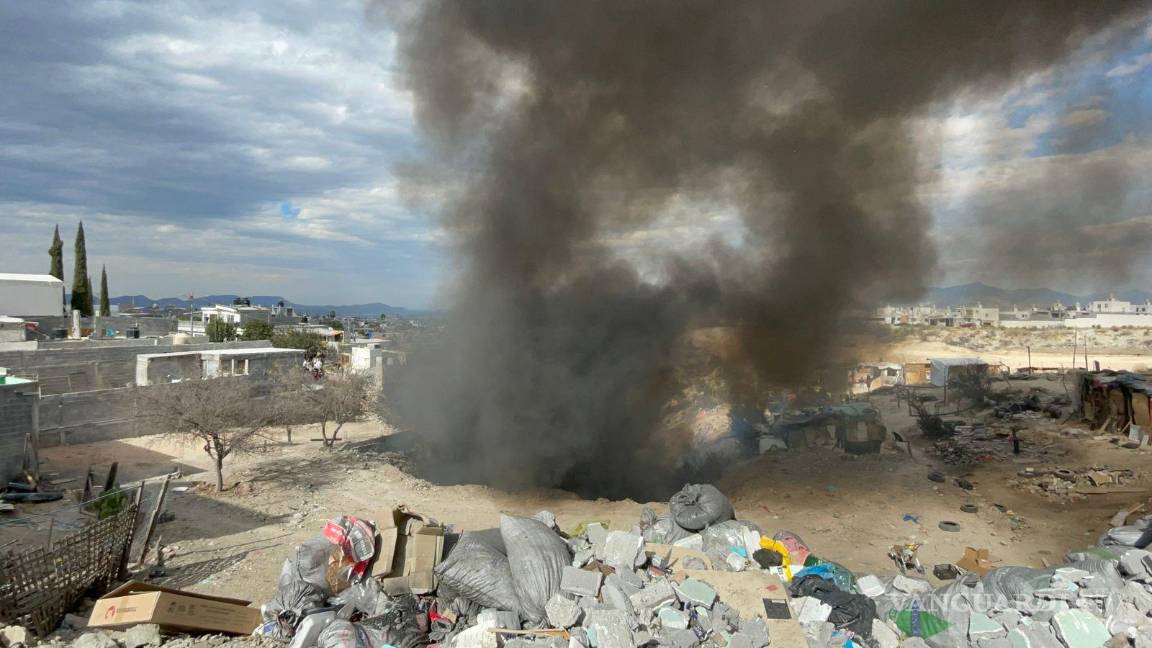 Pandilleros incendian tejabán por disputa de predios, en Saltillo