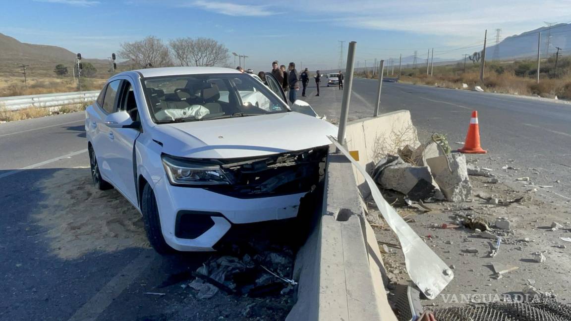 Exceso de velocidad provoca choque contra muros de contención en la Saltillo-Zacatecas